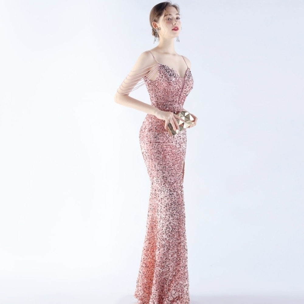 Elegant Sleeveless Sequin Wedding Dress - Picture 6 of 15